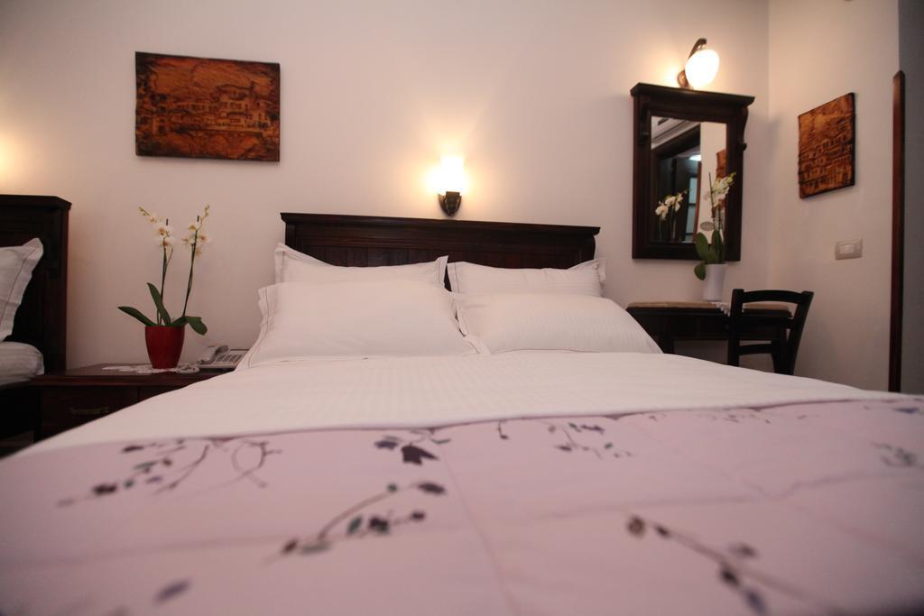 בראט Antipatrea Hotel מראה חיצוני תמונה