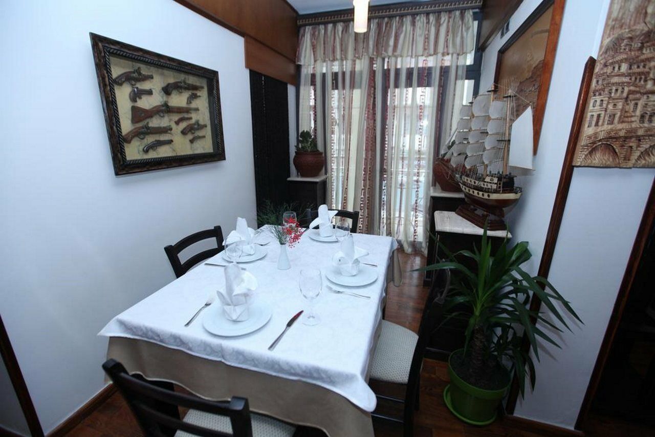 בראט Antipatrea Hotel מראה חיצוני תמונה